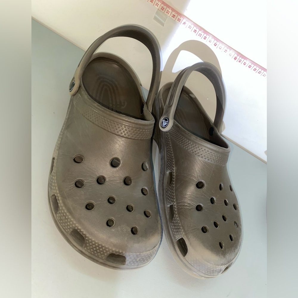 CROCS Sandals Unisex Size 11 M 13 W slip on Clogs shoes